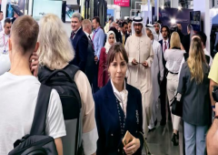 部件及汽车用品经销商等专业人士